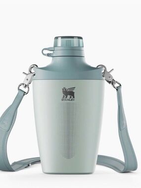 Stanley Cross Bottle 23oz NWB Mist Travel Water Bottle Insulated